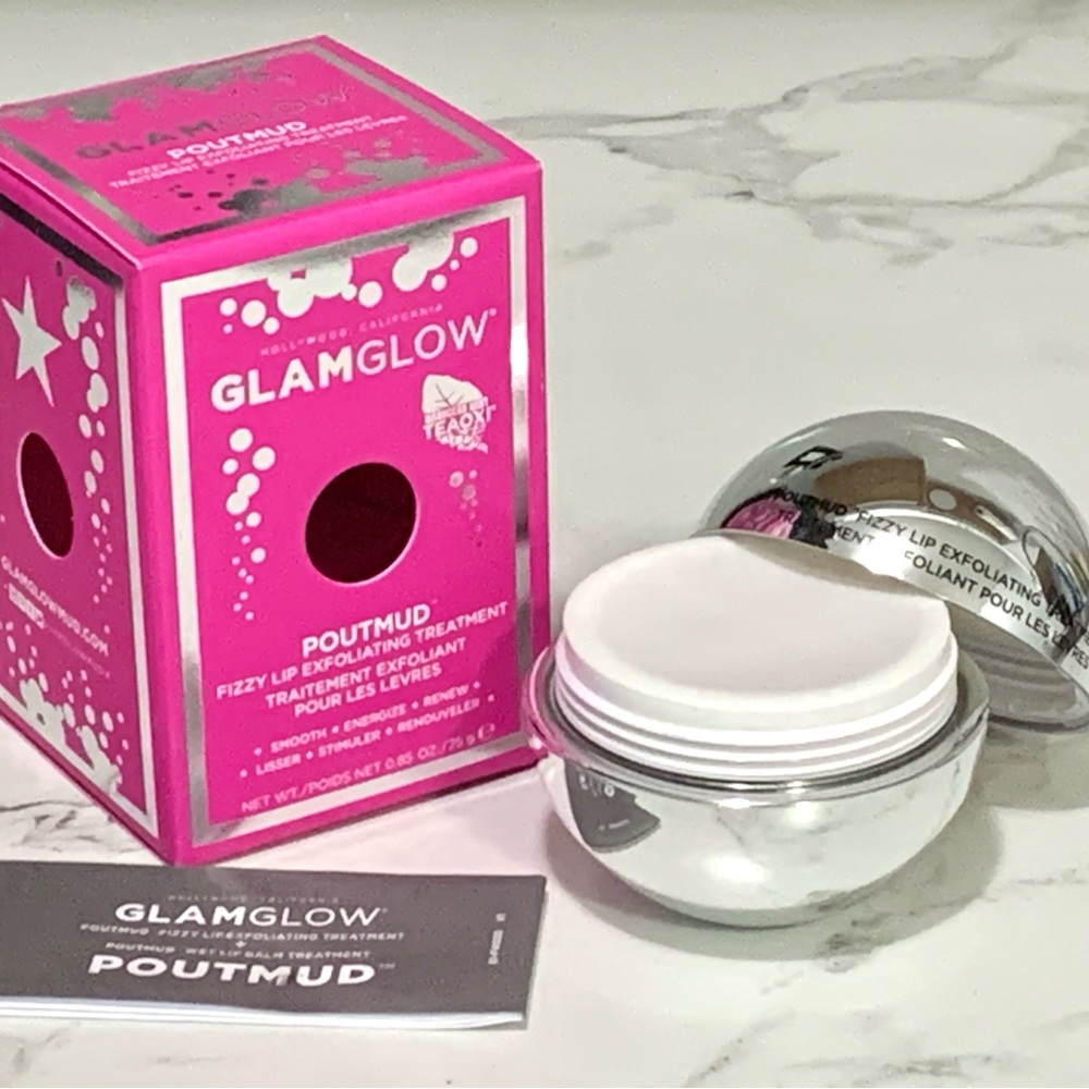 GlamGlow Poutmud lip scrub